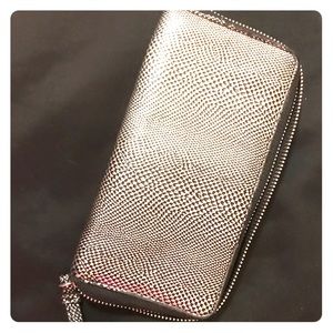 Liz Claiborne wallet